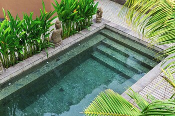 villa savaya canggu batu bolong