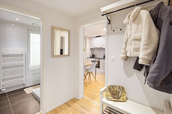 Eh Apartments Venus,,4 star