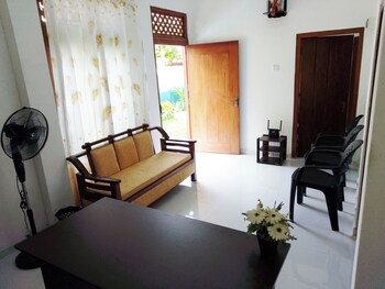 tropical suites