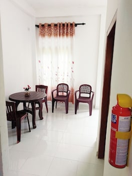 tropical suites
