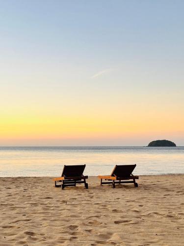 station one beach resort el nido