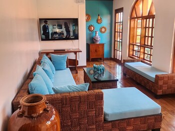 Kulibangbang Beach Resort,,2 star