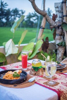 Green Kulu Villa,,4 star