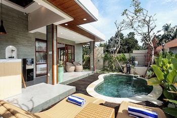 Green Kulu Villa,,4 star