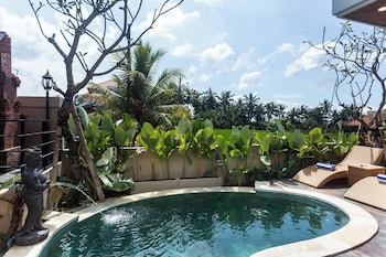 Green Kulu Villa,,4 star