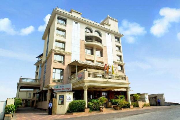 hotel supreme heritage