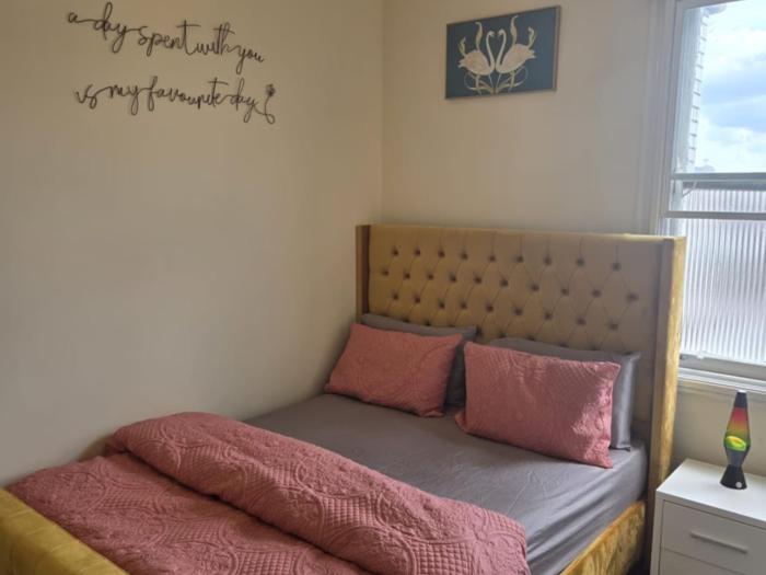 charming wolverhampton apartment with private entrance