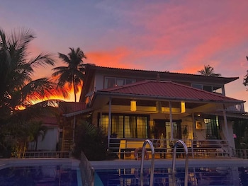 Dd Villa & Serenity Cottages,,3 star