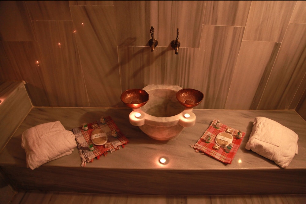 kadi konagi thermal hotel