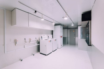 minimalist loft 1002