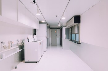minimalist loft 1002