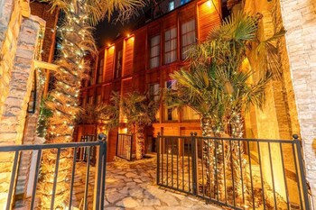palm tbilisi boutique hotel