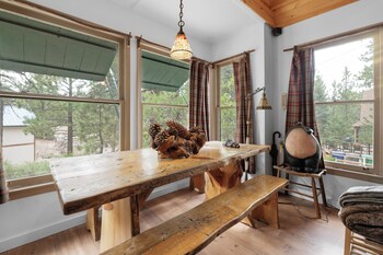 Mountain Cottage,,3 star