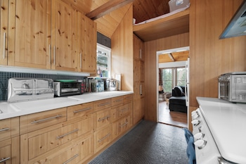 Mountain Cottage,,3 star