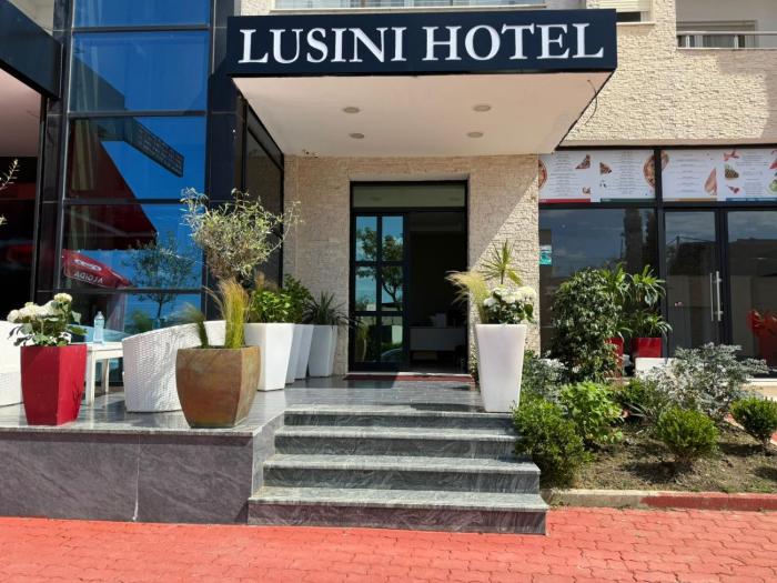 hotel lusini