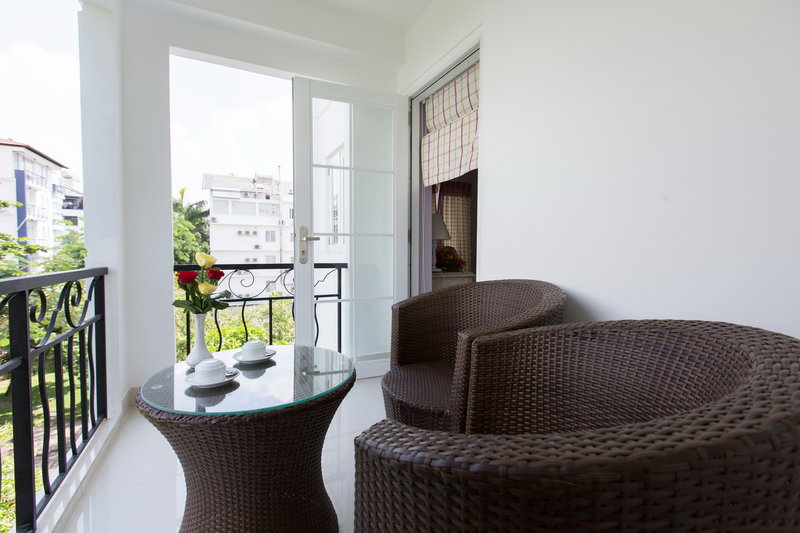 hotel l odeon phu my hung