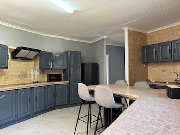 Riverhaven Self Catering,,4 star