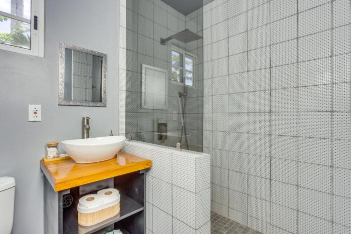 hill garden boutique resort