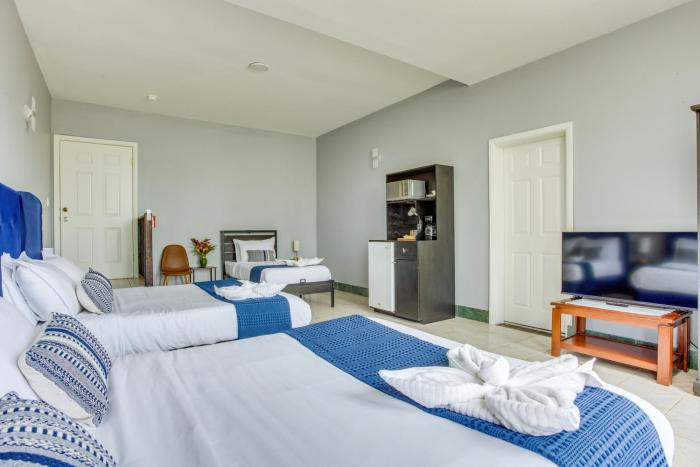hill garden boutique resort
