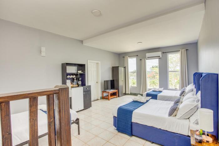 hill garden boutique resort