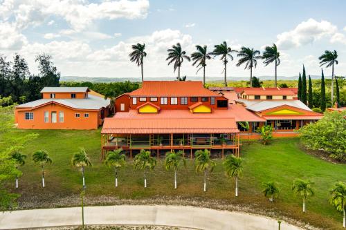 hill garden boutique resort
