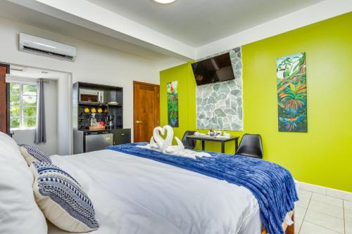 hill garden boutique resort