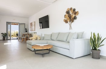 Calmare Collection Hotel,,4 star