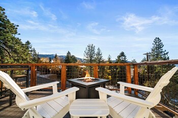 moonridge chalet