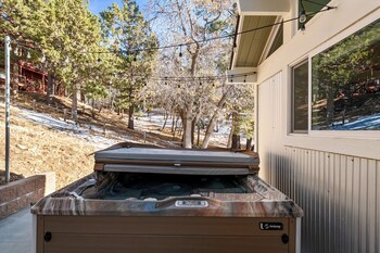 moonridge chalet