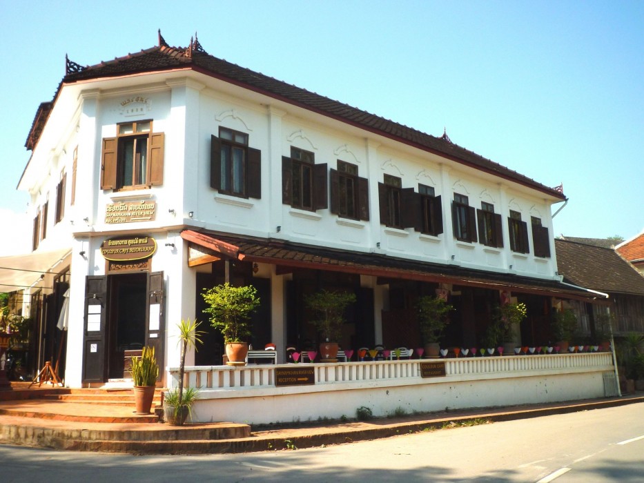 saynamkhan river view