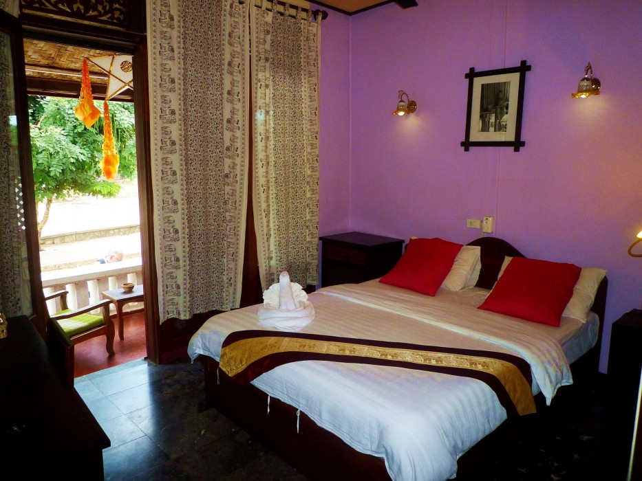 saynamkhan river view