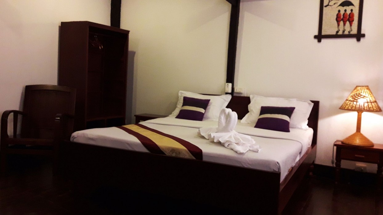 saynamkhan river view