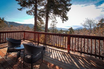 luxury view lodge