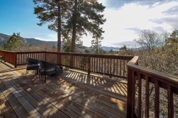 luxury view lodge