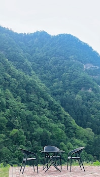 zhangjiajie valley love holiday hotel