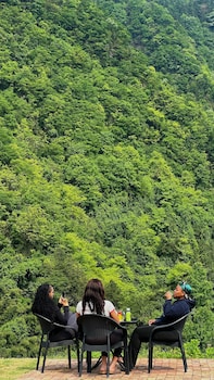 zhangjiajie valley love holiday hotel