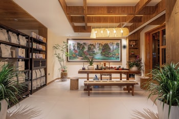 Zhangjiajie Valley Love Holiday Hotel,,4 star