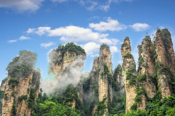 zhangjiajie valley love holiday hotel