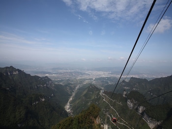 zhangjiajie valley love holiday hotel