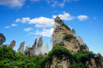 zhangjiajie valley love holiday hotel
