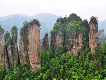 zhangjiajie valley love holiday hotel