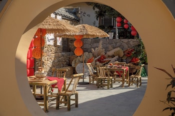 zhangjiajie valley love holiday hotel