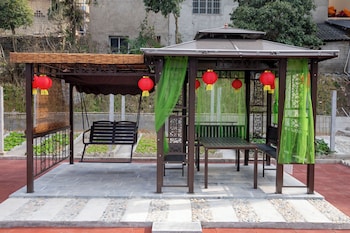 zhangjiajie valley love holiday hotel