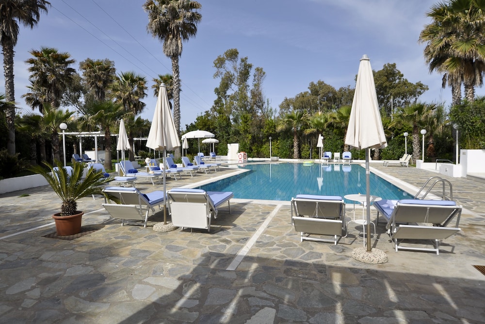 sidari beach hotel