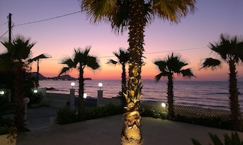 sidari beach hotel