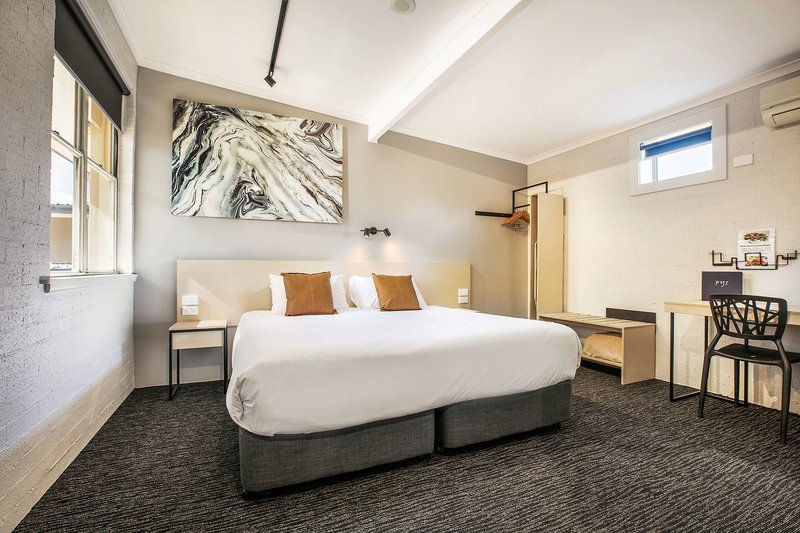 nightcap at colyton hotel