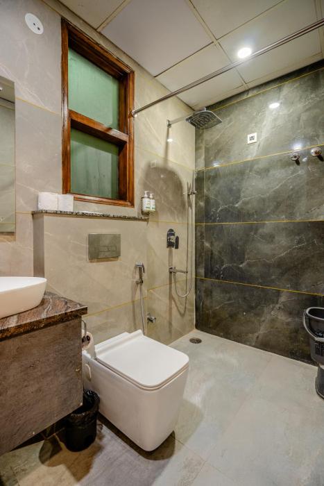 lime tree hotel medanta