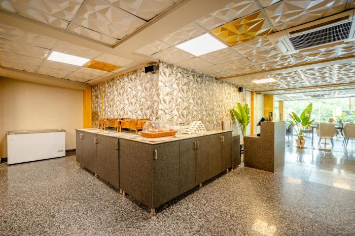 lime tree hotel medanta