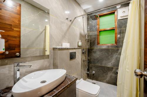 lime tree hotel medanta