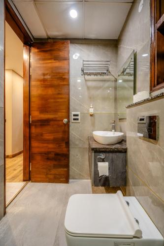 lime tree hotel medanta